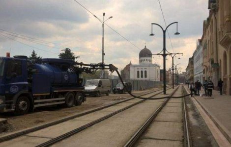 Situatia rusinoasa in Oradea. Canalizarea este realizata manual