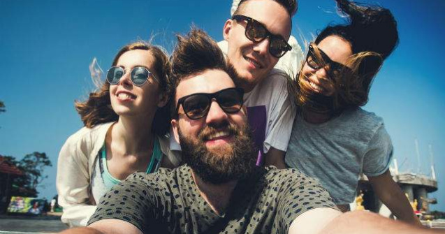  Top  7 comportamente pe care le imprumutam de la cei din jur