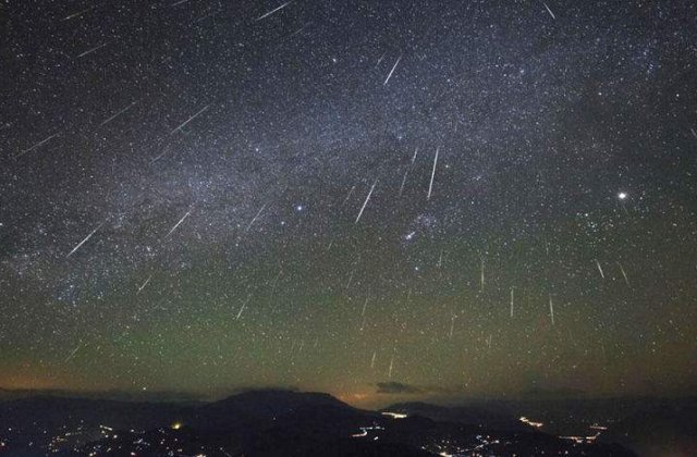 Ploaie de stele in fiecare noapte timp de o luna! Vezi aici cand o poti admira
