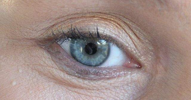  Top  Renunta la ele definitiv! Top 6 obiceiuri care iti cauzeaza riduri