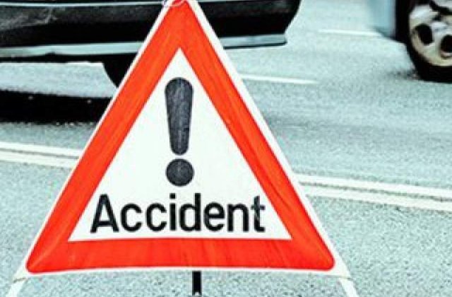 Sapte persoane ranite si patru vehicule avariate, intr-un accident pe DN65