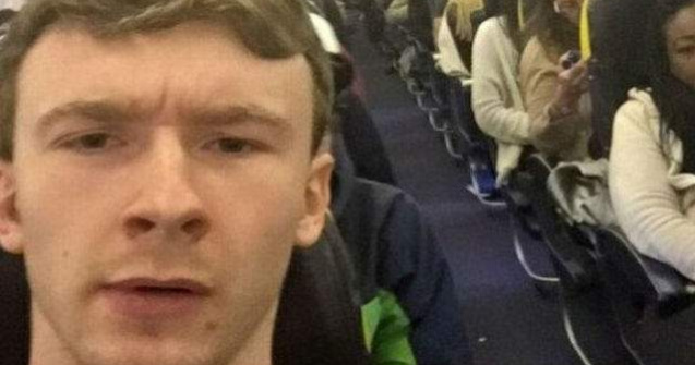 A baut cu prietenii si s-a trezit in alta tara