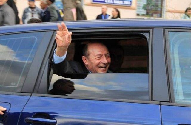 Traian Basescu, amendat cu 600 de lei pentru afirmatii discriminatorii