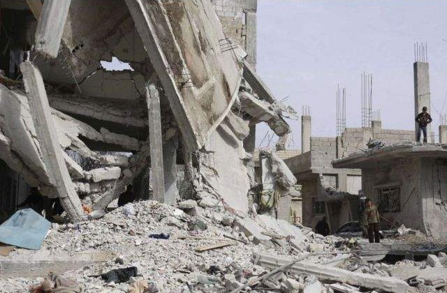 Zeci de civili ucisi in atacuri aeriene la est de Damasc