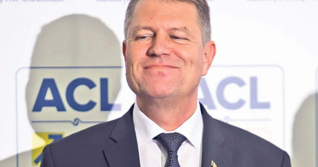 Iohannis va tine consultari cu partidele pe tema cartelelor prepay
