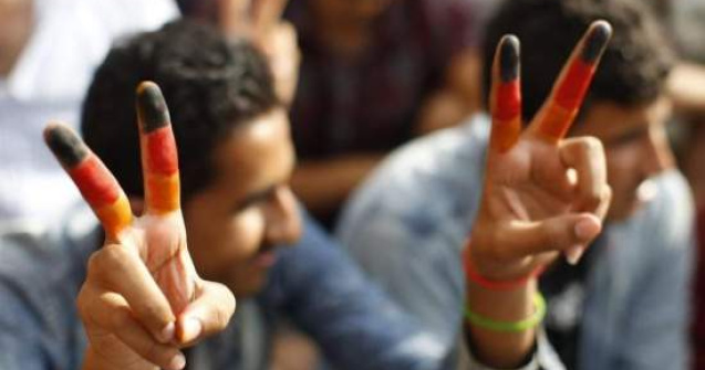 Primii refugiati din Turcia au ajuns in Germania, in baza acordului