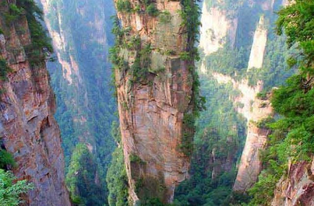 10 locuri de pe Pamant care te vor lasa cu gura cascata!