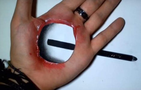  Video  Cele mai tari iluzii optice realizate prin pictura pe corp