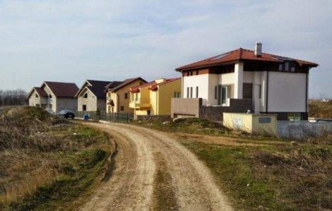 Guvernul a modificat varsta pana la care tinerii pot primi case ANL