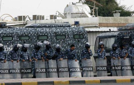 Retea de proxenetism care exploata tinere din Romania, destructurata in Kuwait