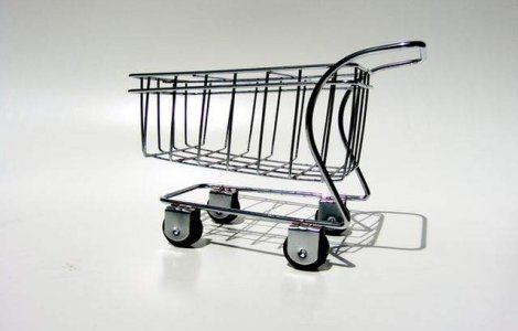 Proiect: Supermarketurile cu profit de peste 3 mil. de euro pe an, impozitate suplimentar