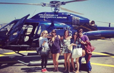 Imaginile postate de copiii bogati, folosite pentru a taxa parintii