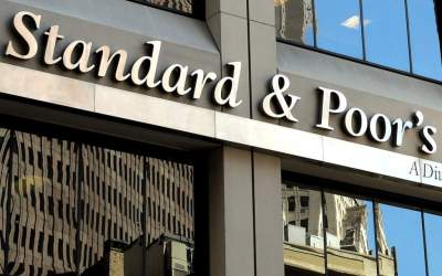 Agentia Standard &amp; Poor`s...