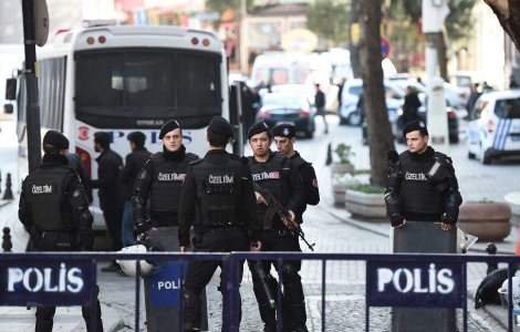 Atentat cu bomba la Istanbul. Mai multi raniti intr-o statie