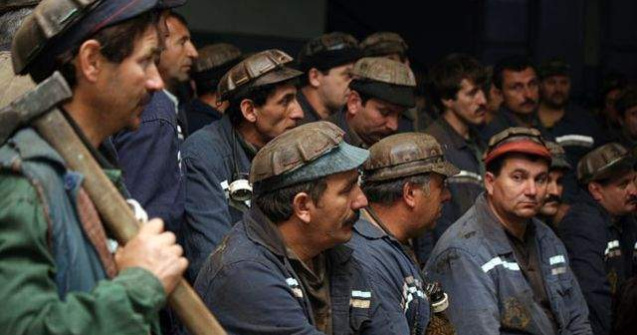 60 de mineri au pornit intr-un mars de protest de 320 de kilometri, de la Targu Jiu la Bucuresti