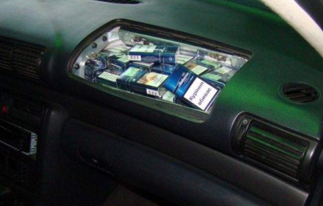 Suceava:1,1 milioane de tigari depistate de politisti dupa perchezitii