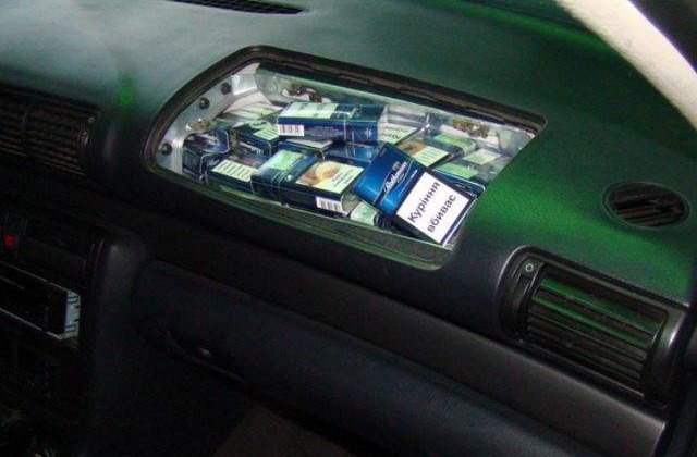 Suceava: 1,1 milioane de tigari depistate de politisti dupa perchezitii