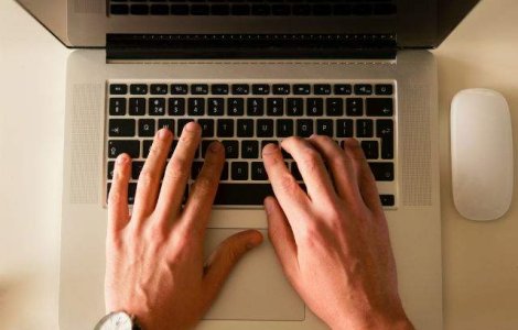 Cheia productivitatii. 5 lucruri foarte utile de care ai nevoie daca lucrezi de acasa