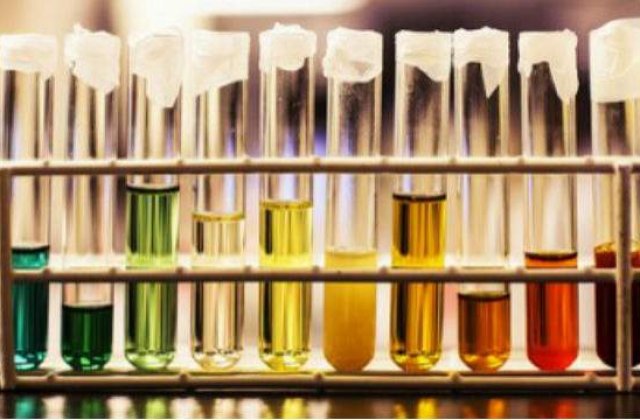 Ce spune variatia cromatica a urinei despre sanatatea ta