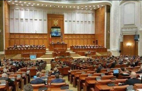 Deputatii au respins legea pensiilor speciale pentru alesii locali