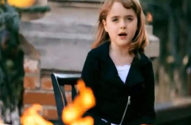 [VIDEO] Are doar 10 ani, dar canta la fel de bine ca Adele