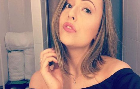 S-a fotografiat dupa un atac de panica si a postat poza pe internet