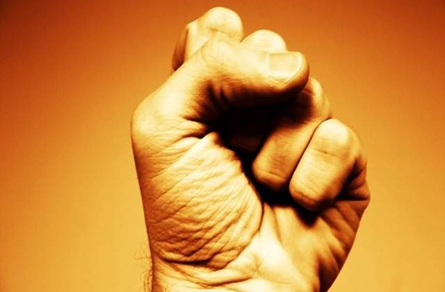 Egipt: Proteste violente, pe fondul cedarii a doua insule Arabiei Saudite