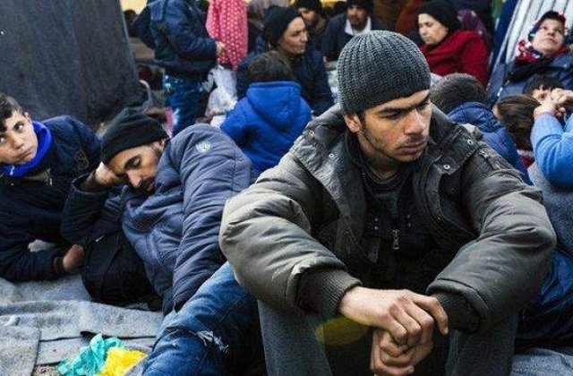 Circa 50.000 de refugiati sirieni, blocati la frontiera cu Iordania