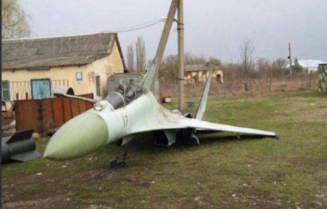 Nu va doriti nici masina, nici motocicleta? Cumparati un avion!