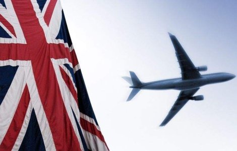 Riscul iesirii din UE ii face pe britanici sa aplice pentru pasapoarte franceze