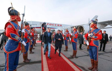 Rusia si Mongolia in conflict din cauza unei perechi de blugi