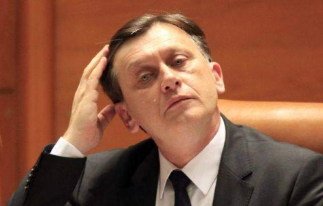Crin Antonescu: Tariceanu va candida doar daca ii da voie PSD