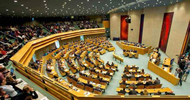 Parlamentul olandez a votat pentru acordul de asociere UE-Ucraina