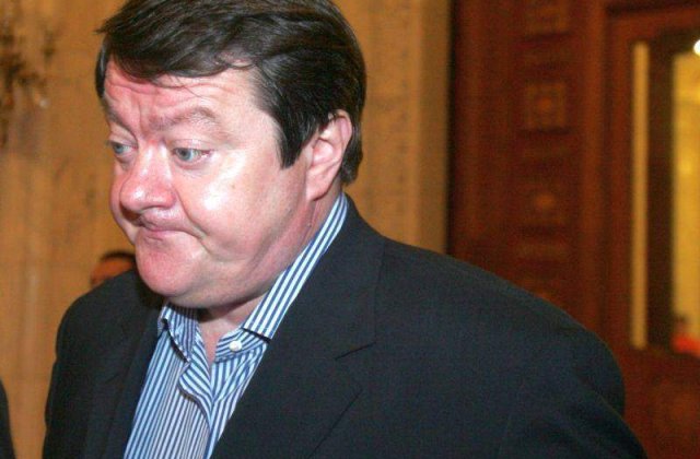 Sorin Frunzaverde isi pierde mandatul de presedinte al CJ Caras-Severin