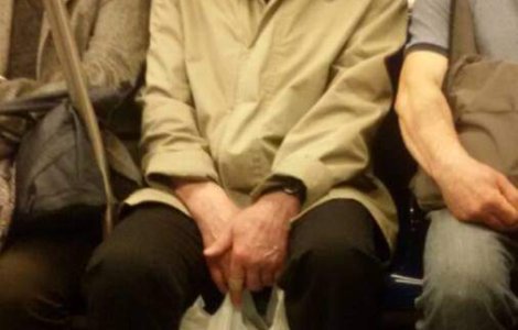 Neurochirurgul din metrou le raspunde internautilor