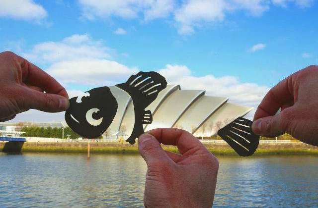 [FOTO] Acest artist transforma obiectivele turistice in scene din filmele Disney. Uite cum