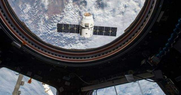 Elevi romani, castigatori ai competitiilor organizate de NASA si ESA