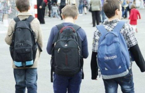 Elevii intra, de sambata, in vacanta de Paste