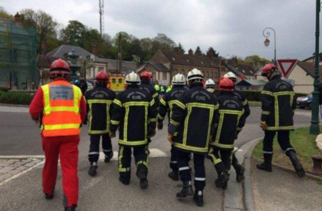 Explozie puternica intr-o cladire, la periferia orasului Paris