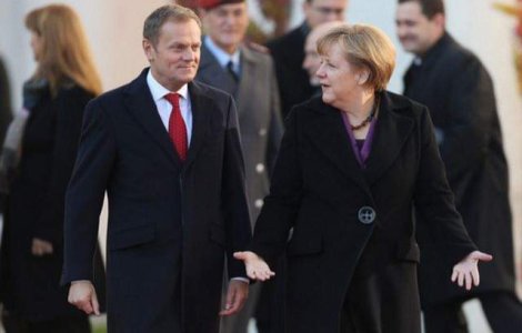 Angela Merkel si Donald Tusk viziteaza o tabara de refugiati din Turcia