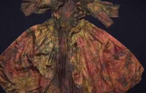  Video  Garderoba unei femei aristocrate,conservata 400 de ani in mare