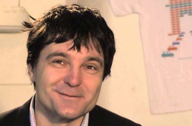 Nicusor Dan, la depunerea candidaturii: Va fi o batalie intre oameni si masinarii de partid