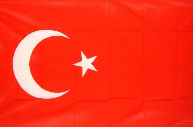 Douasprezece persoane, arestate in Turcia in urma atacului sinucigas comis miercuri