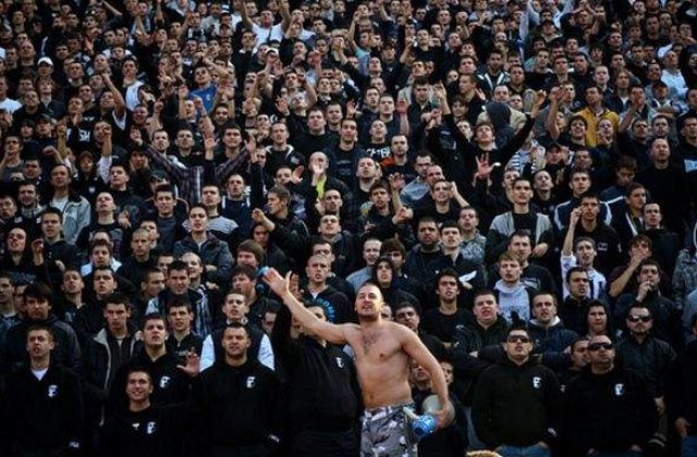 Fanii echipei Partizan Belgrad l-au batut pe directorul general al clubului