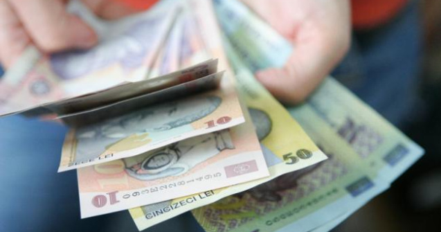 Diferenta dintre salariul mediu din sectorul mobilei si cel din economie este uriasa