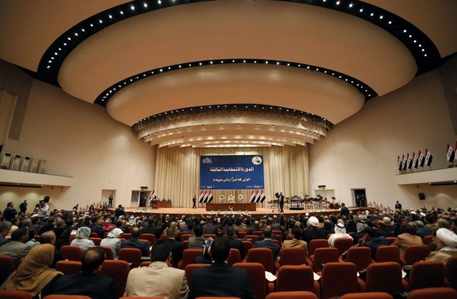 Stare de urgenta in Irak dupa ce mii de protestatari au patruns in zona securizata din Bagdad