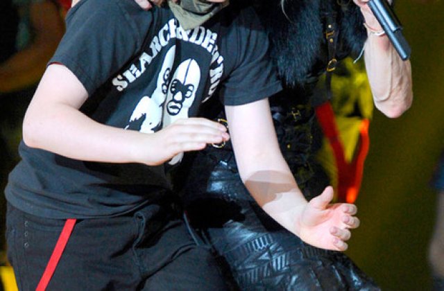 Madonna s-a impacat cu fiul sau Rocco, postand pe Instagram o fotografie emotionanta