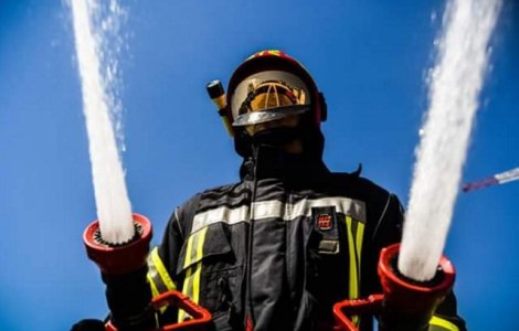 Pompierii au stins 143 de incendii in minivacanta de Paste