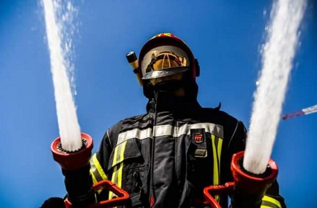 Pompierii au stins 143 de incendii in minivacanta de Paste