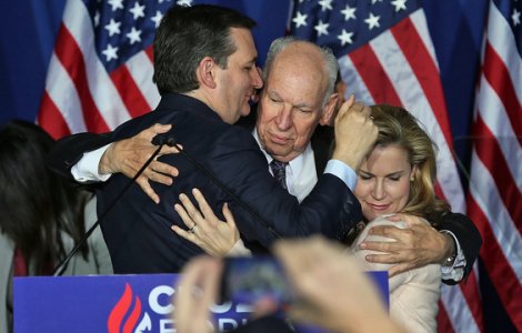  Video  Candidatul republican Ted Cruz si-a lovit sotia